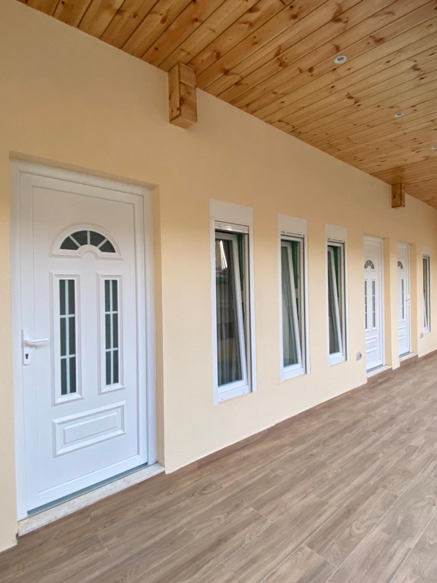 Tirana Center Apartaments エクステリア 写真