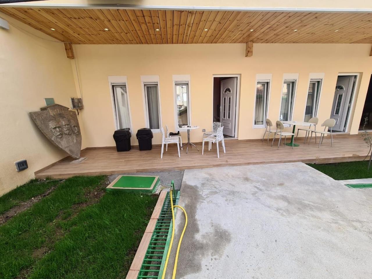 Tirana Center Apartaments エクステリア 写真