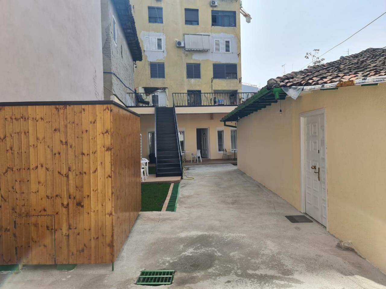 Tirana Center Apartaments エクステリア 写真